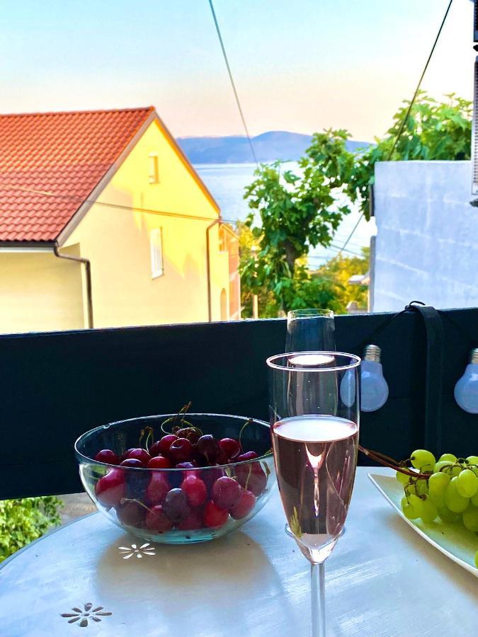 Modern Couples Coastal Getaway Mm Appartement Crikvenica Buitenkant foto