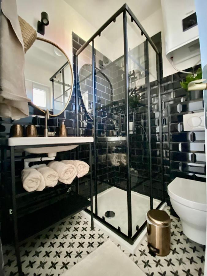 Modern Couples Coastal Getaway Mm Appartement Crikvenica Buitenkant foto